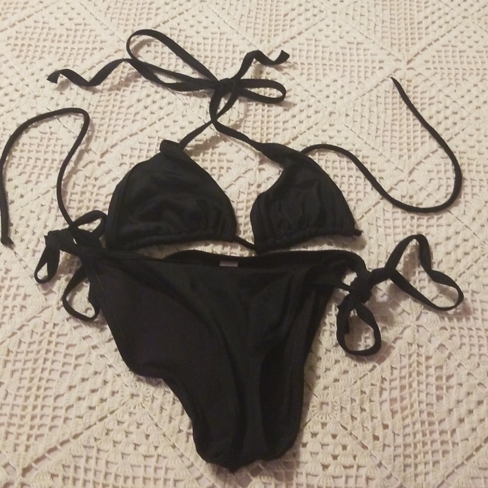 VS black bikini